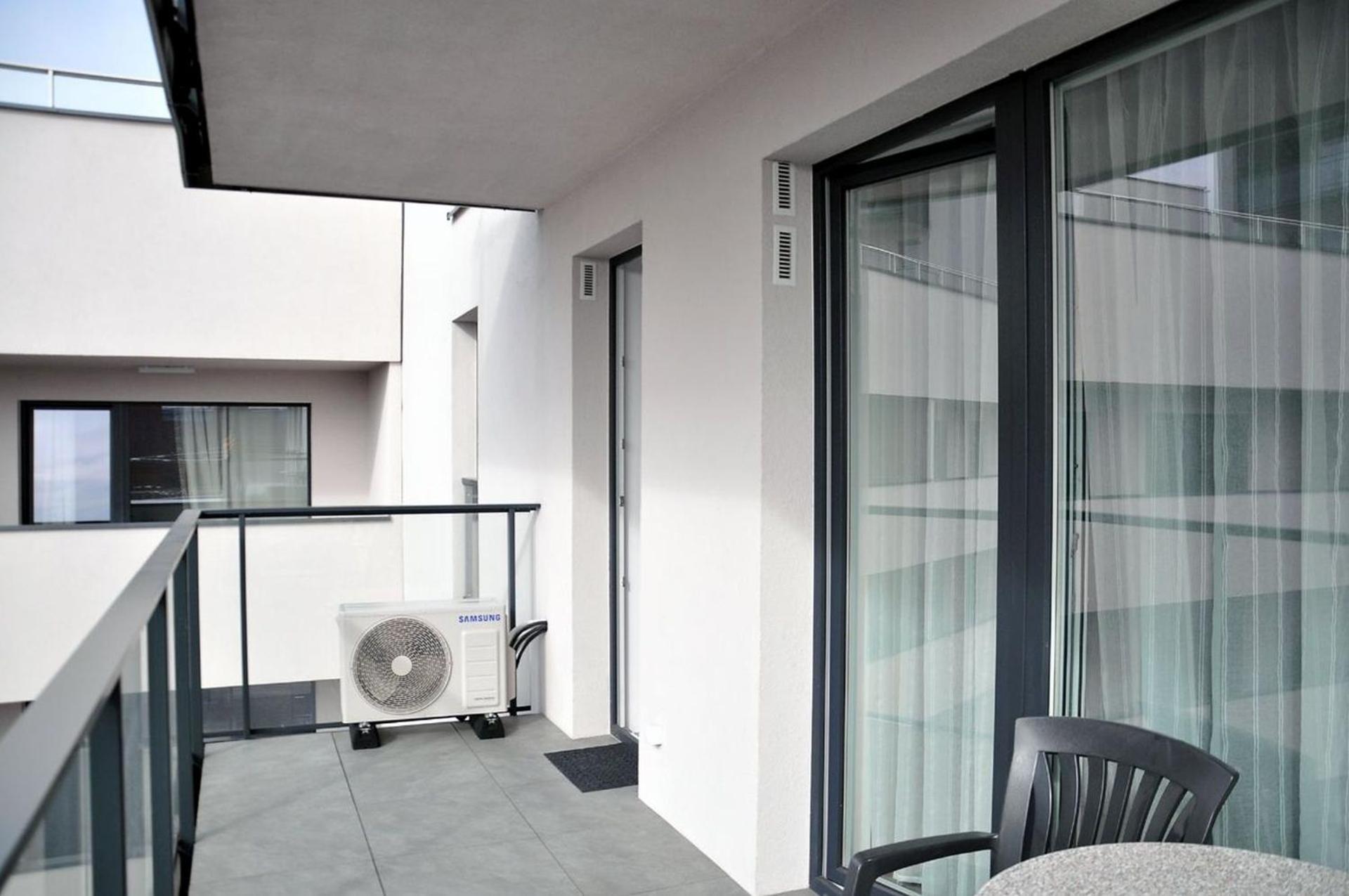 Q Apart Grand - Klimatyzowane 3 Pokojowe Apartamenty Przy Manufakturze Z Garazem Gratis, Fv Lodź Bagian luar foto