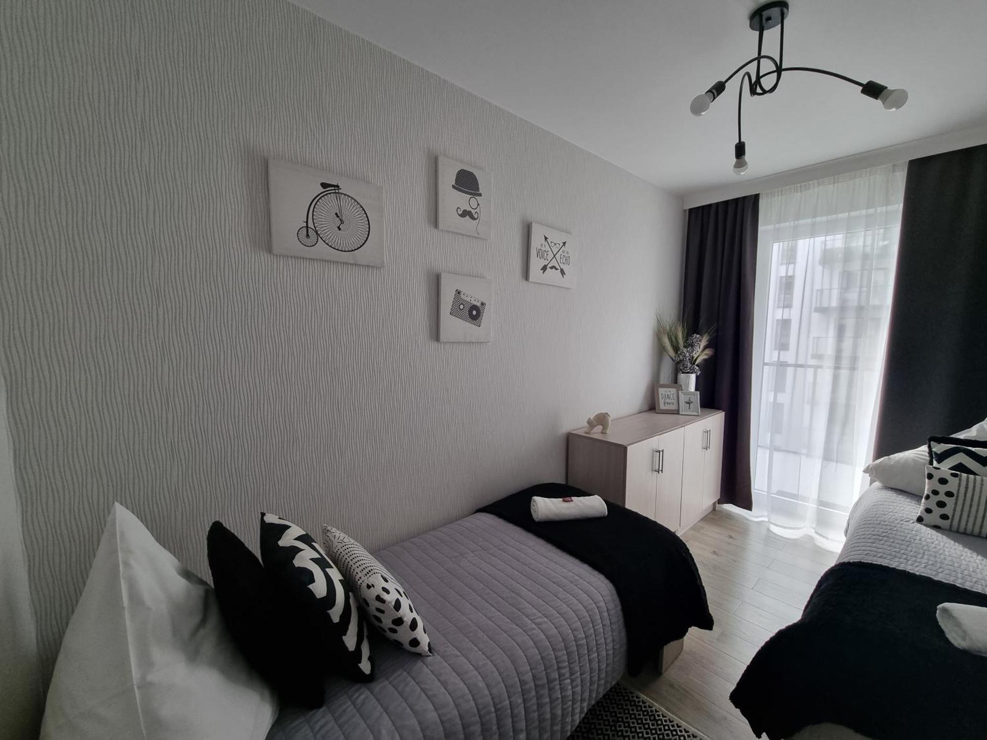 Q Apart Grand - Klimatyzowane 3 Pokojowe Apartamenty Przy Manufakturze Z Garazem Gratis, Fv Lodź Bagian luar foto