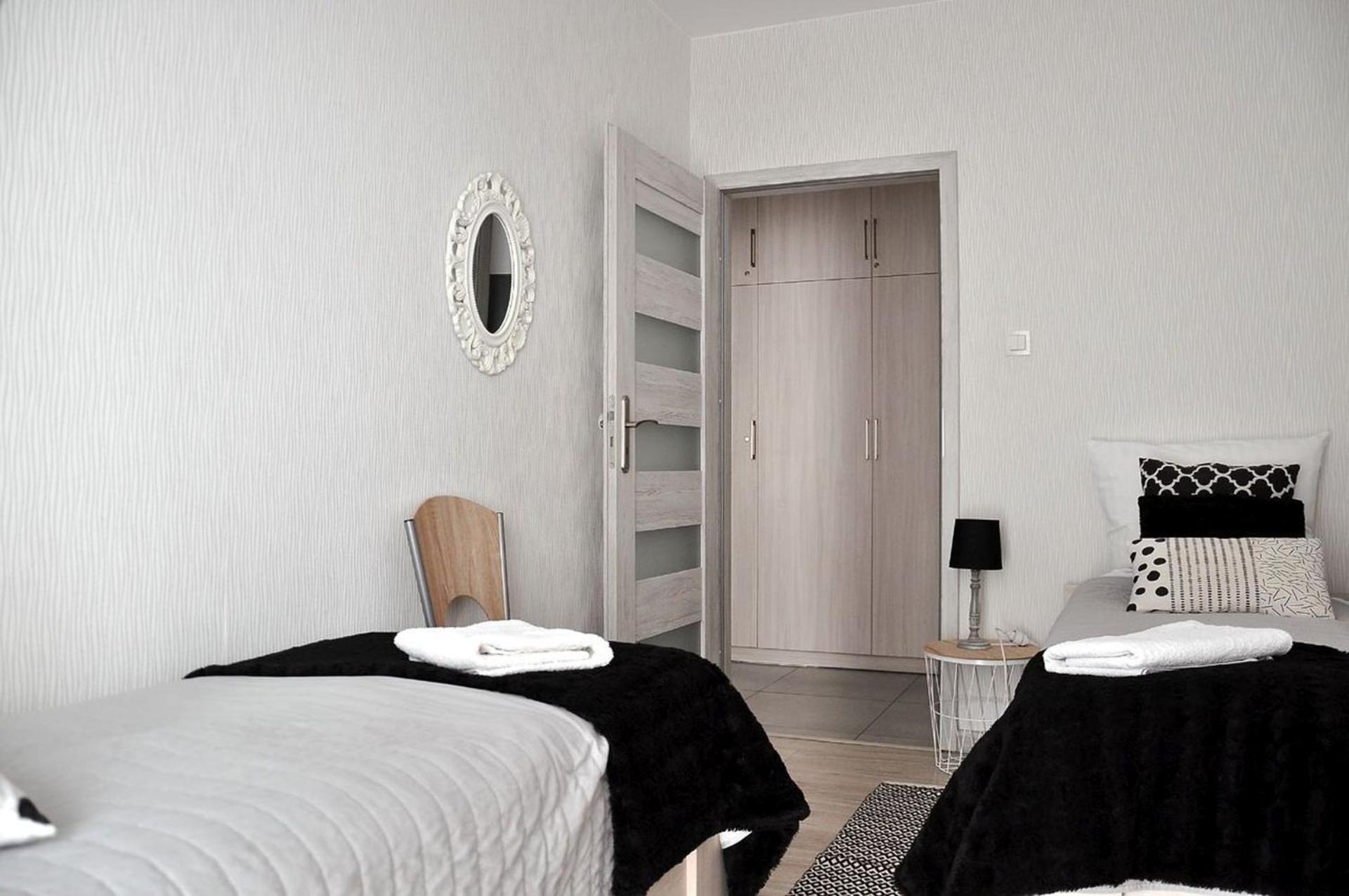 Q Apart Grand - Klimatyzowane 3 Pokojowe Apartamenty Przy Manufakturze Z Garazem Gratis, Fv Lodź Bagian luar foto