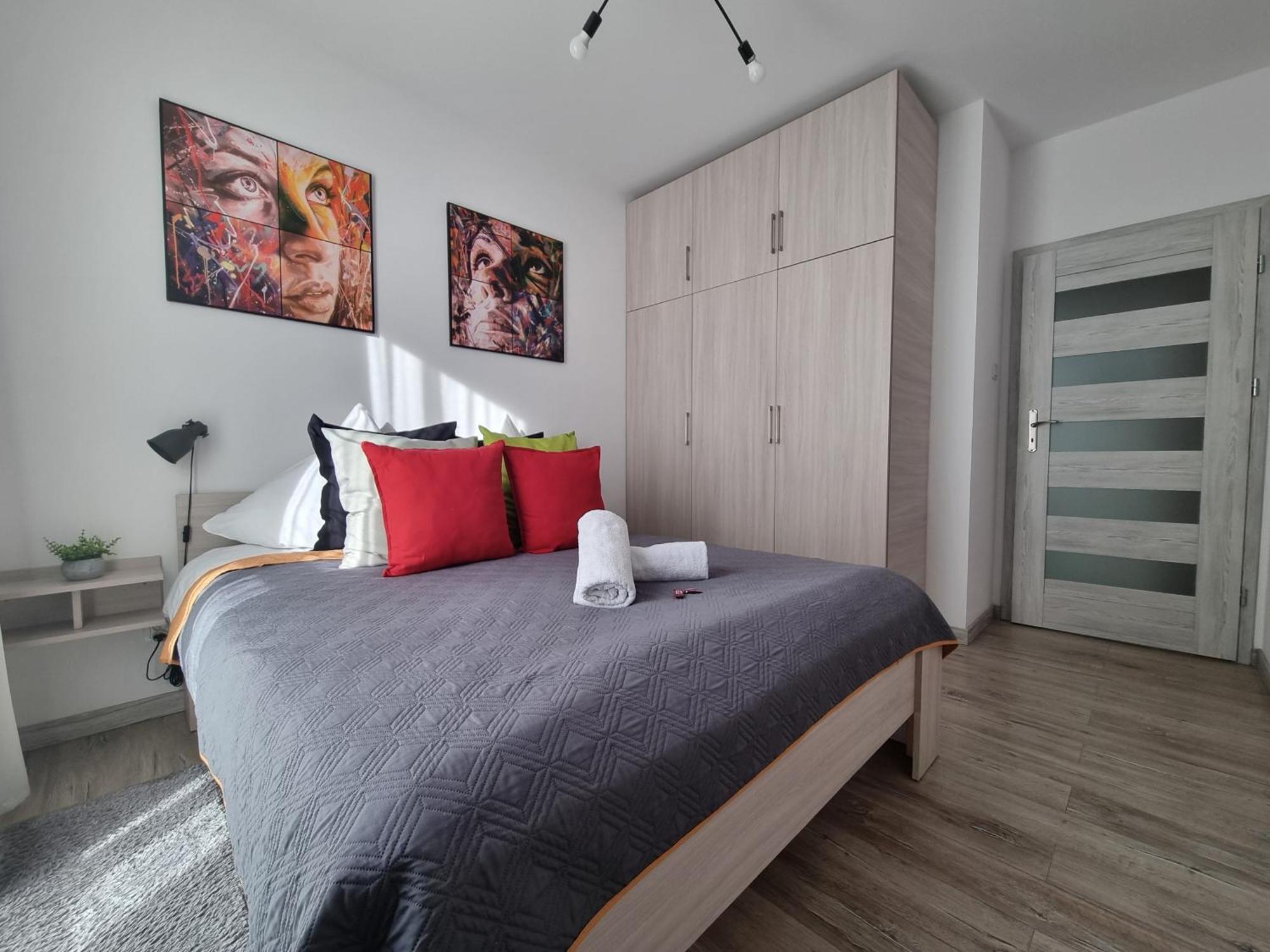 Q Apart Grand - Klimatyzowane 3 Pokojowe Apartamenty Przy Manufakturze Z Garazem Gratis, Fv Lodź Bagian luar foto